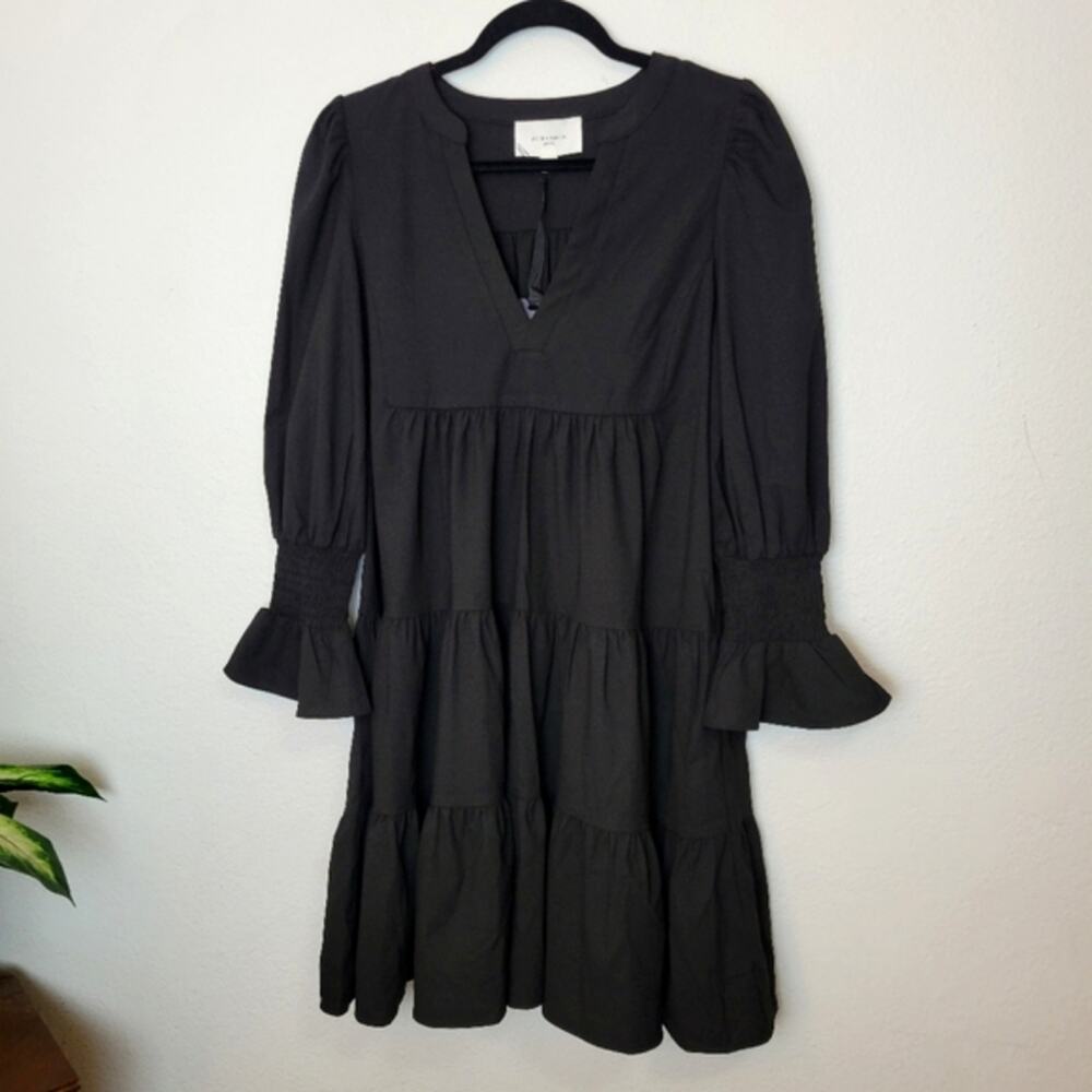 🚨NEW POMANDER PLACE Tuckernuck Black Crepe Kenzo Tiered Mini Dress Sz Small - Picture 2 of 16